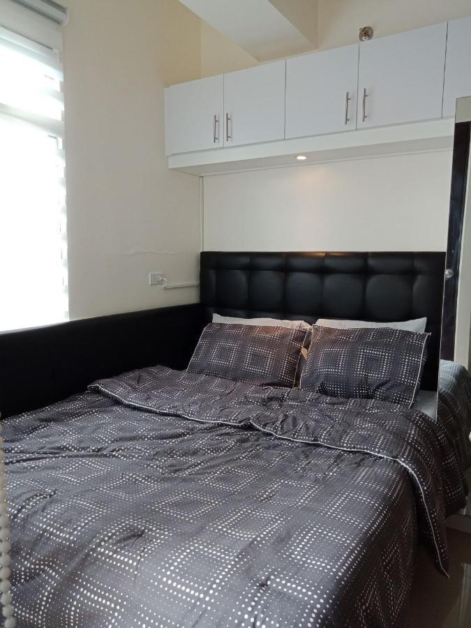 Mabolo Garden Flat A6 With Free Rooftop Pool Cebu ภายนอก รูปภาพ