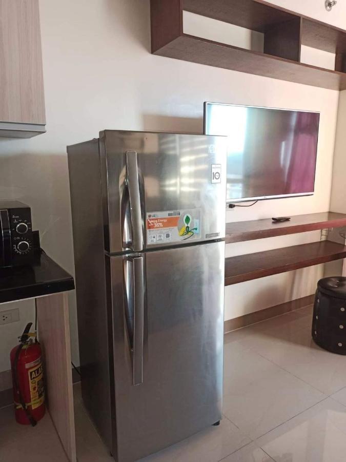 Mabolo Garden Flat A6 With Free Rooftop Pool Cebu ภายนอก รูปภาพ