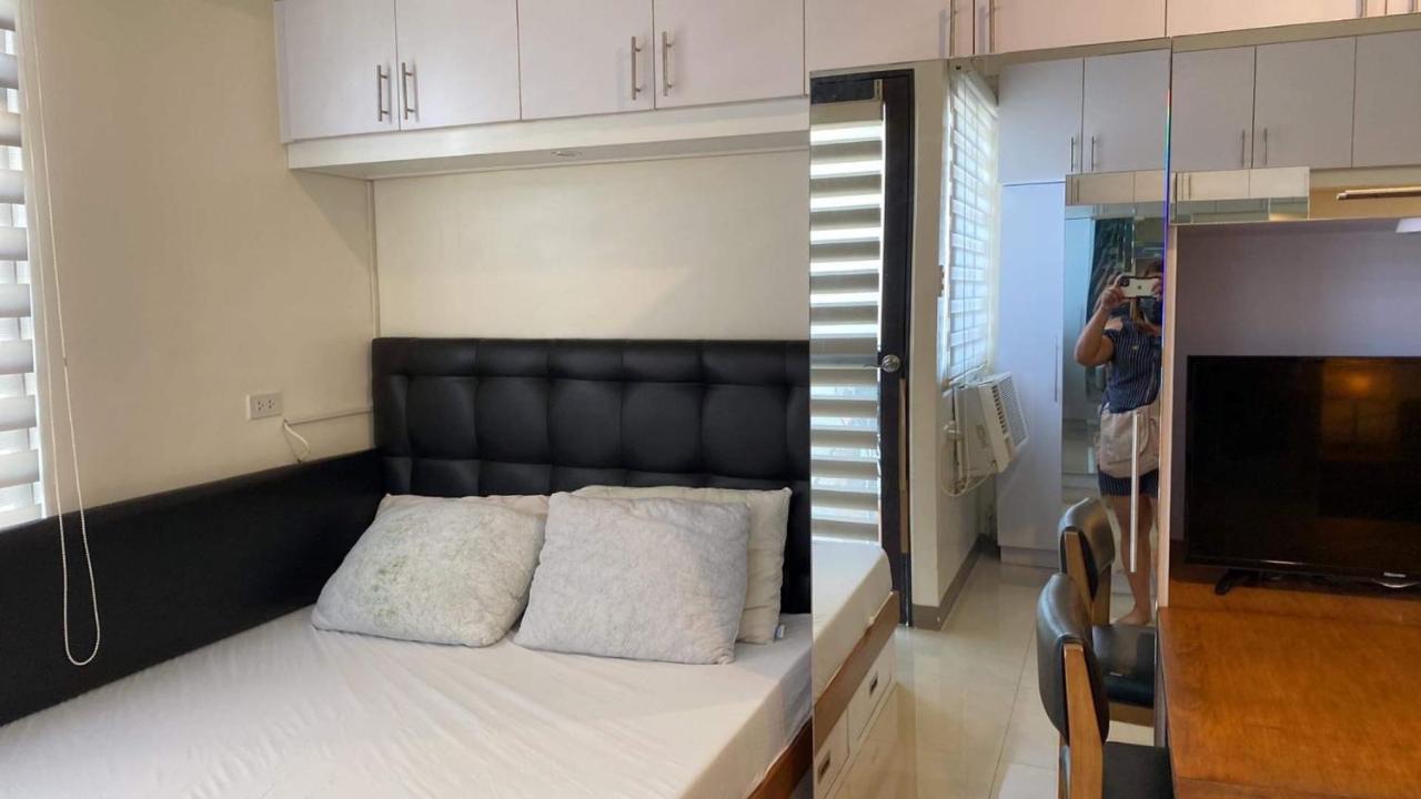 Mabolo Garden Flat A6 With Free Rooftop Pool Cebu ภายนอก รูปภาพ