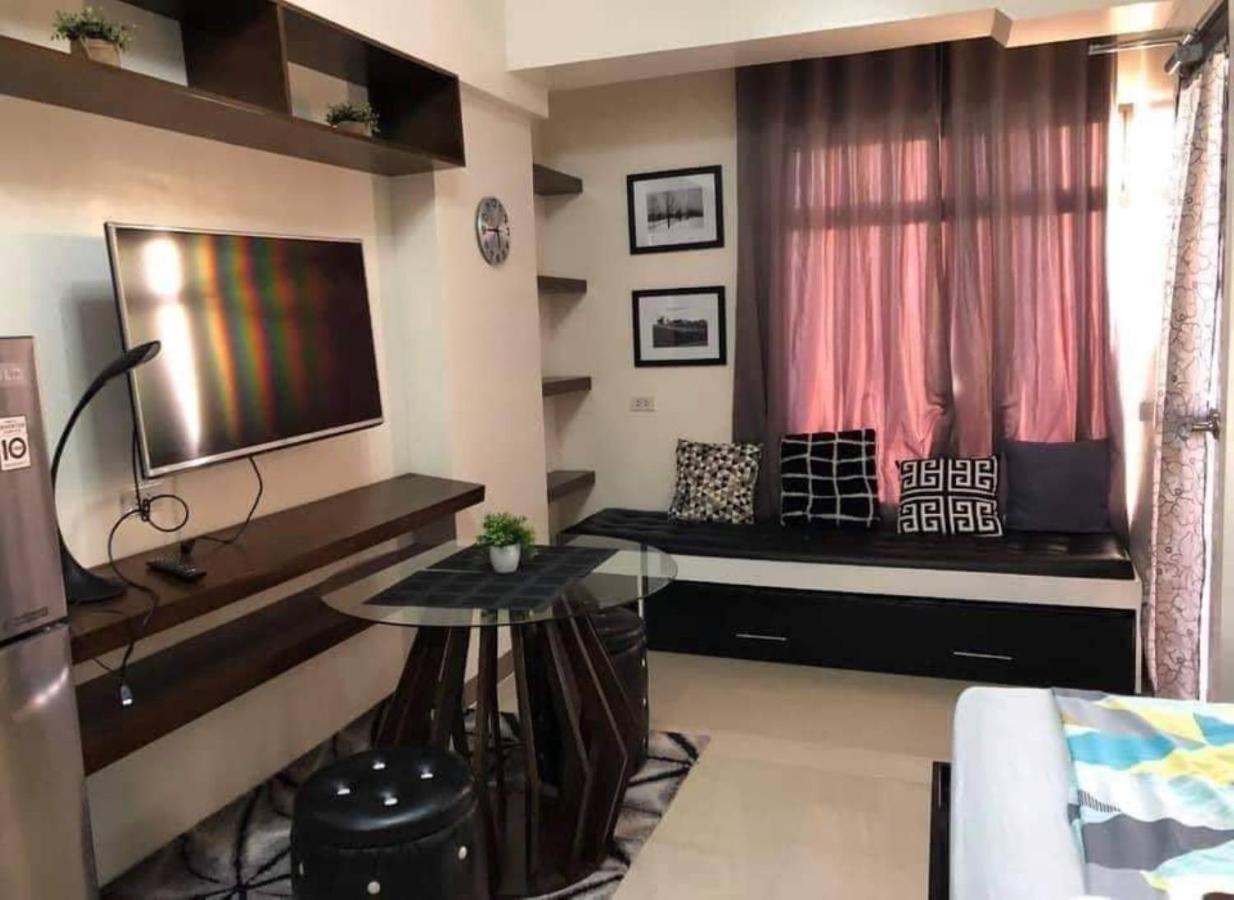 Mabolo Garden Flat A6 With Free Rooftop Pool Cebu ภายนอก รูปภาพ