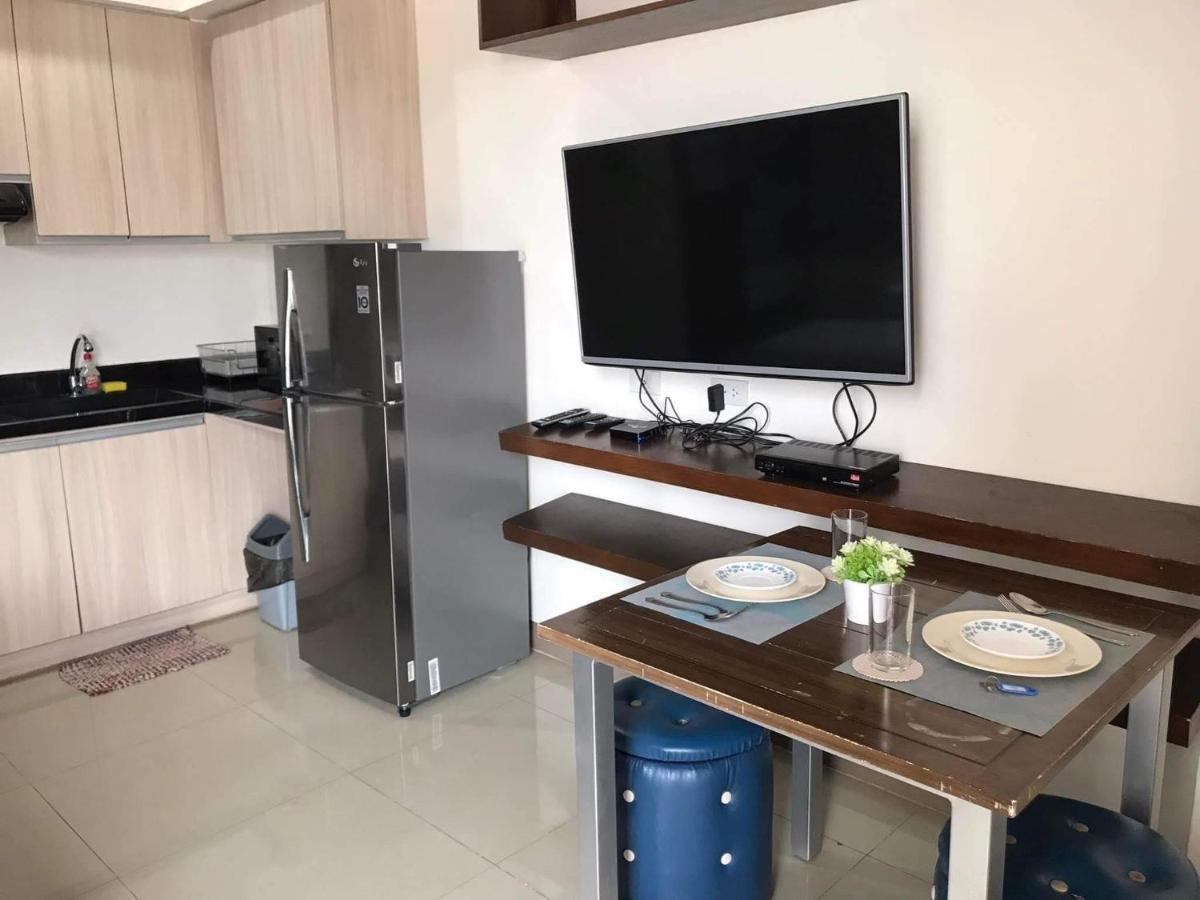 Mabolo Garden Flat A6 With Free Rooftop Pool Cebu ภายนอก รูปภาพ
