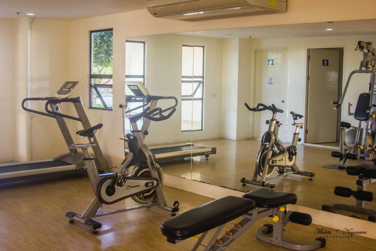 Mabolo Garden Flat A6 With Free Rooftop Pool Cebu ภายนอก รูปภาพ